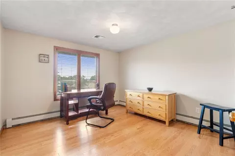 3933 Post Rd, Warwick, RI 02886 photo 17