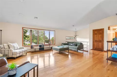 3933 Post Rd, Warwick, RI 02886 photo 5