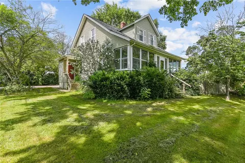 1 Darlington St, Manville, RI 02838