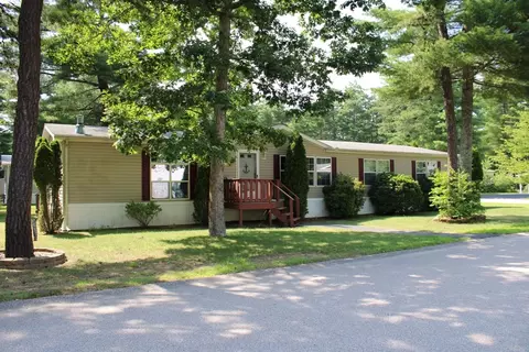 21 King Philip Rd, Coventry, RI 02816
