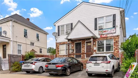 61 Lynch St, Providence, RI 02908