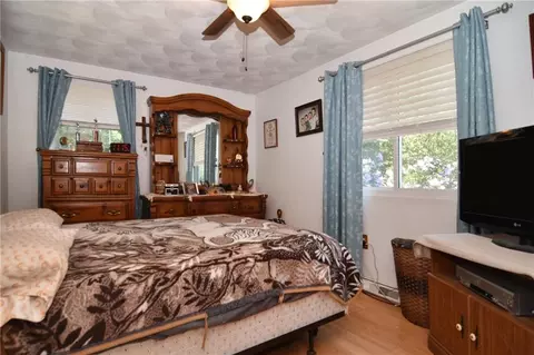 38 Sandy Ln, Westerly, RI 02891 photo 11