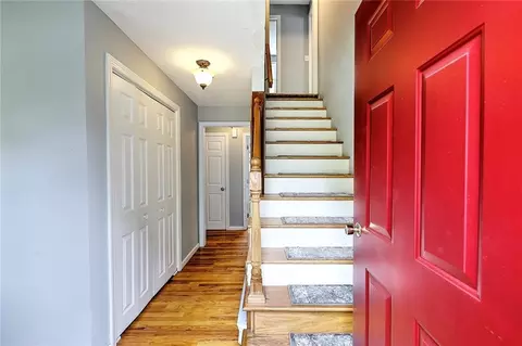 13 Forest St, Douglas, MA 01516 photo 3