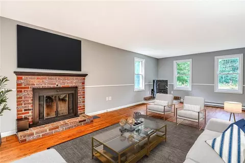 13 Forest St, Douglas, MA 01516 photo 7