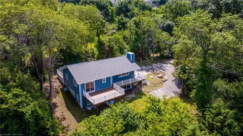 24 Bismark Ave, Tiverton, RI 02878