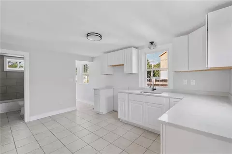 4 Catalpa Rd, Warwick, RI 02889 photo 11