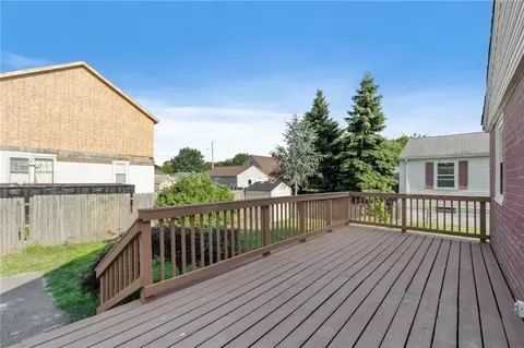 4 Catalpa Rd, Warwick, RI 02889 photo 17