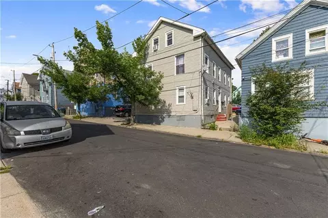 35 Steuben St, Providence, RI 02909