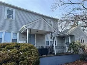 1581 Elmwod Ave, Cranston, RI 02910