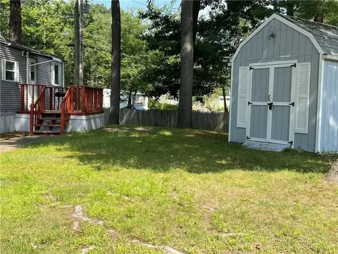 12 Welles Rd, Mapleville, RI 02839 photo 4