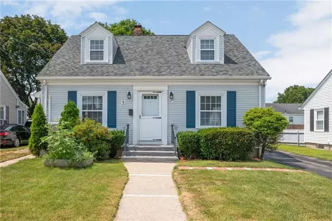 129 Rosemere Rd, Pawtucket, RI 02861