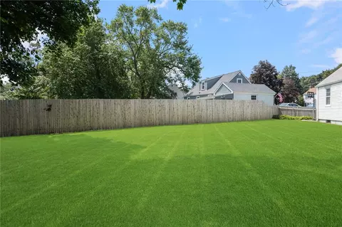 138 Massasoit Dr, Warwick, RI 02888 photo 27