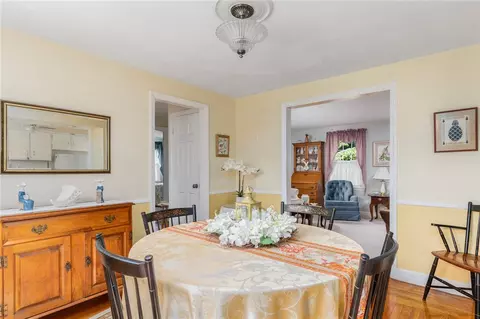 138 Massasoit Dr, Warwick, RI 02888 photo 12