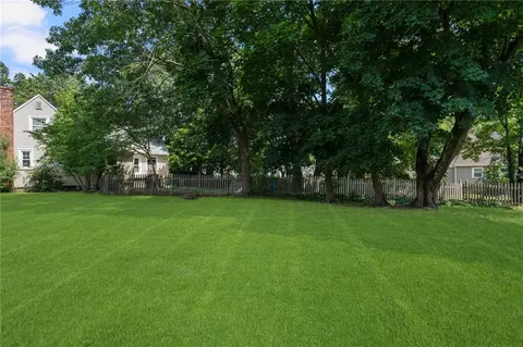 138 Massasoit Dr, Warwick, RI 02888 photo 29