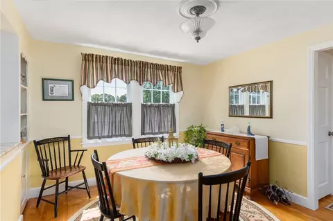 138 Massasoit Dr, Warwick, RI 02888 photo 11