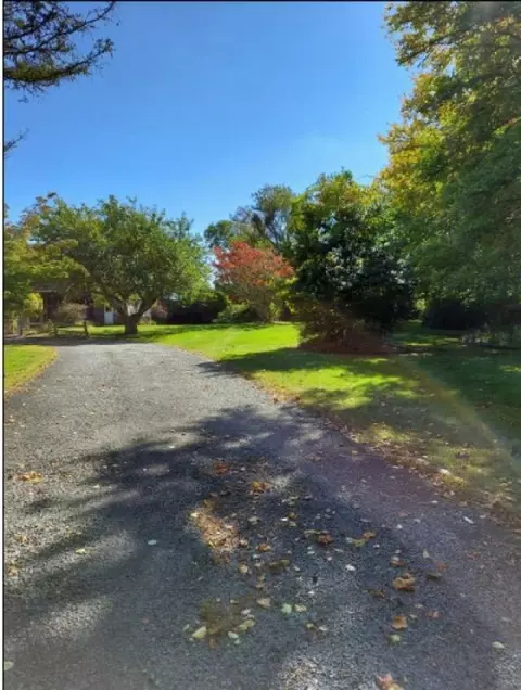 911 East Rd, Tiverton, RI 02878