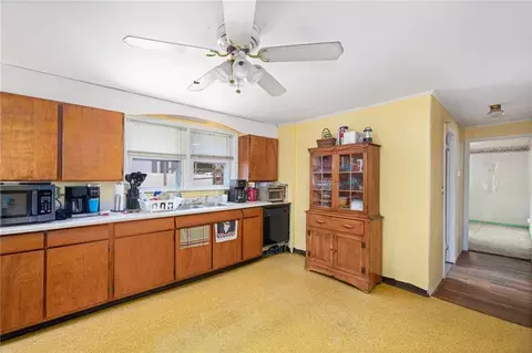 60 Meader St, Warwick, RI 02888 photo 9