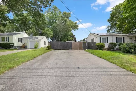 60 Meader St, Warwick, RI 02888 photo 7