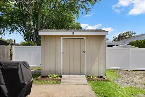 60 Meader St, Warwick, RI 02888 photo 31