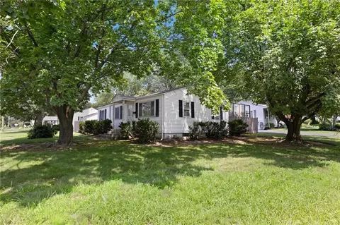 60 Meader St, Warwick, RI 02888 photo 5