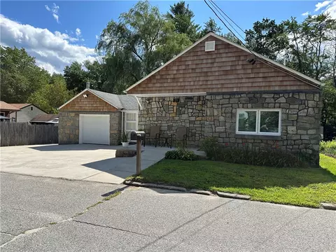 25 Spring Ln, Burrillville, RI 02859