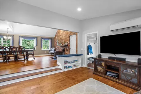 36 Barton Ave, Warren, RI 02885 photo 15