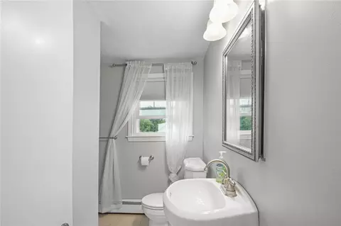 36 Barton Ave, Warren, RI 02885 photo 32