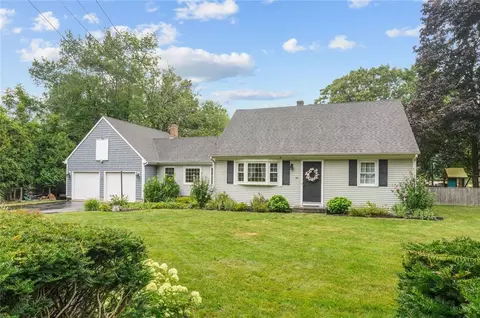 36 Barton Ave, Warren, RI 02885