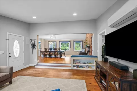 36 Barton Ave, Warren, RI 02885 photo 14