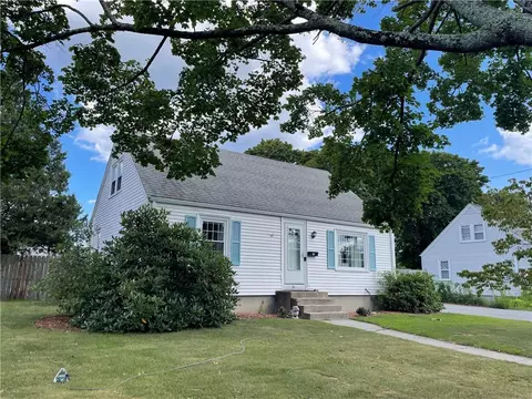 54 Sunny Cove Dr, Warwick, RI 02889