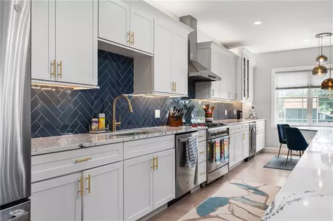 495 Douglas Pike, Smithfield, RI 02917