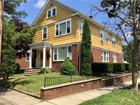 144 Woodbine St, Providence, RI 02906