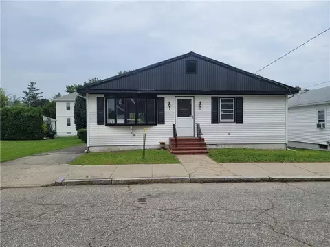 127 Farm St, Providence, RI 02908