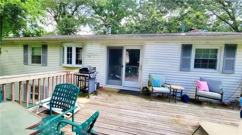 111 Oak Tree Ave, Warwick, RI 02886 photo 6