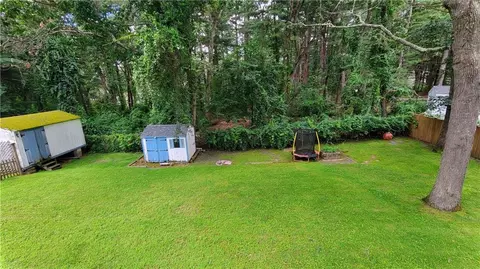 111 Oak Tree Ave, Warwick, RI 02886 photo 4