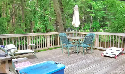 111 Oak Tree Ave, Warwick, RI 02886 photo 7