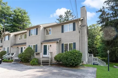 94 Tollgate Rd #4, Warwick, RI 02886