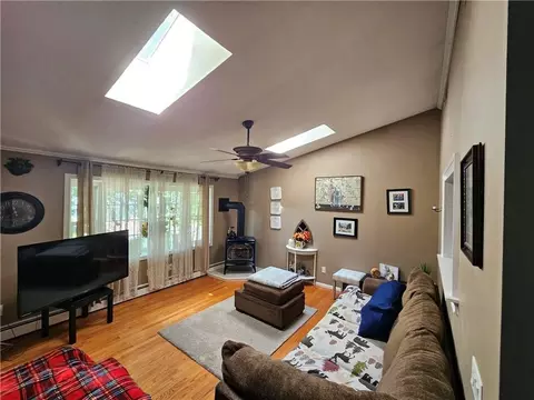 197 Capwell Ave, Woonsocket, RI 02895 photo 13