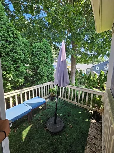 197 Capwell Ave, Woonsocket, RI 02895 photo 11