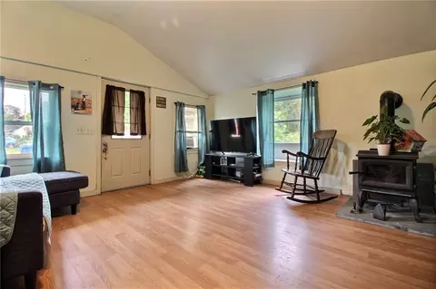 3 Cottage St, Westerly, RI 02891 photo 3