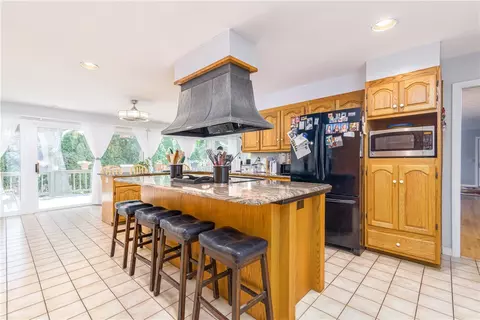 3 Boiling Spring Ave, Westerly, RI 02891 photo 14