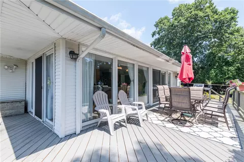 3 Boiling Spring Ave, Westerly, RI 02891 photo 4