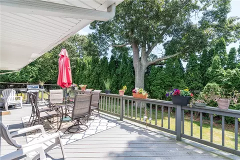 3 Boiling Spring Ave, Westerly, RI 02891 photo 5