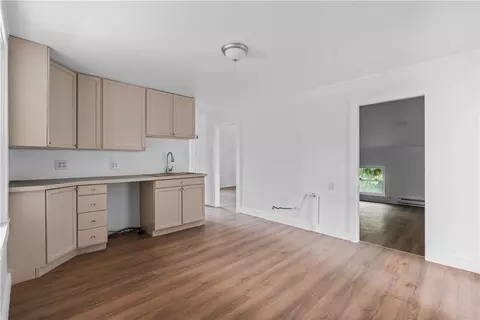 569 Robinson St, Woonsocket, RI 02895 photo 20