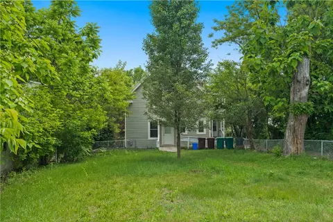 569 Robinson St, Woonsocket, RI 02895 photo 29