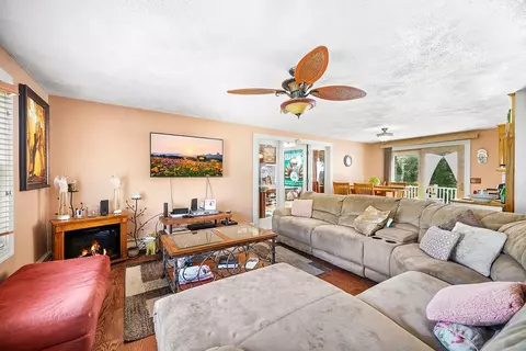 68 Jambray Ave, Warwick, RI 02886 photo 6