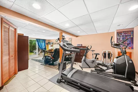 68 Jambray Ave, Warwick, RI 02886 photo 17