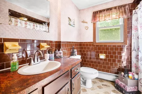 68 Jambray Ave, Warwick, RI 02886 photo 13