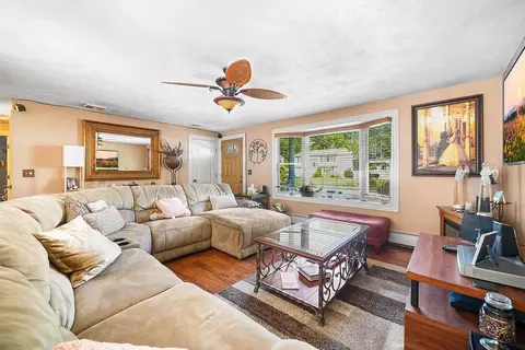 68 Jambray Ave, Warwick, RI 02886 photo 7