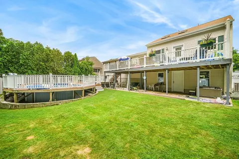68 Jambray Ave, Warwick, RI 02886 photo 2